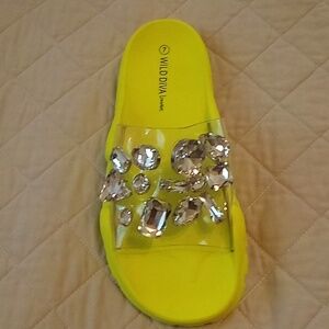 Wild Diva Lounge Slides